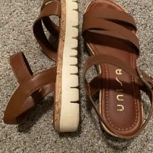 Unisa size 7.5 platform sandals . Good condition